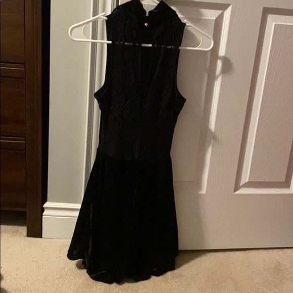 Dress - Picture 2 of 2